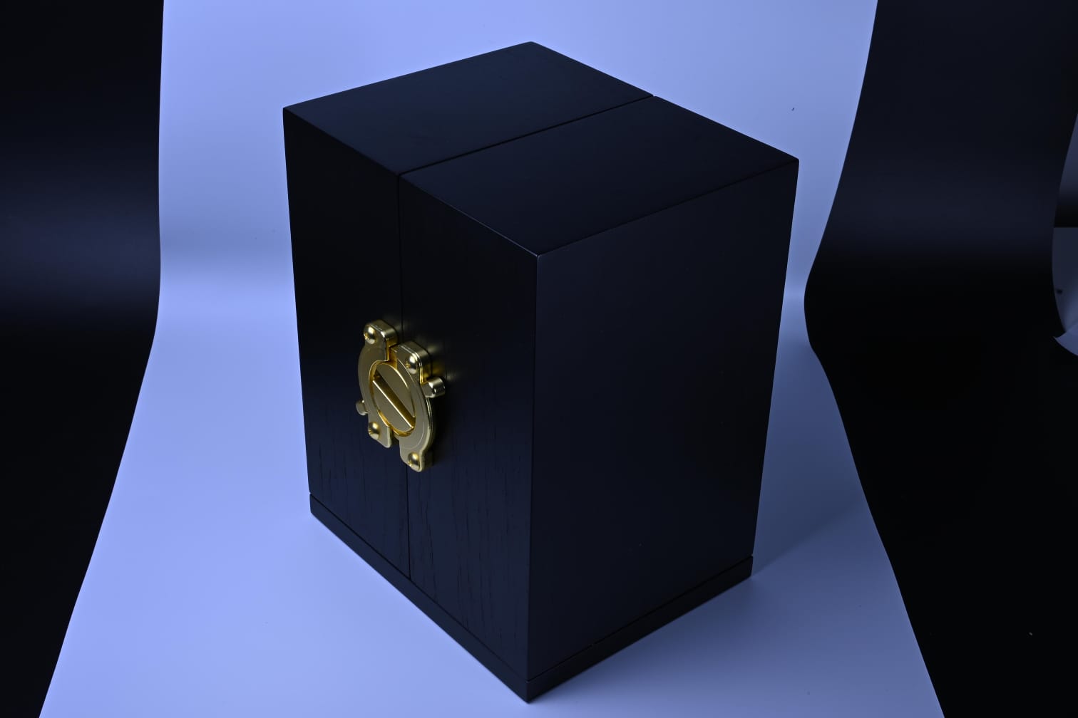 Solid wood presentation case, angled view